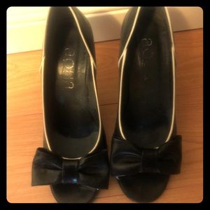 High heels black with white trim and bow